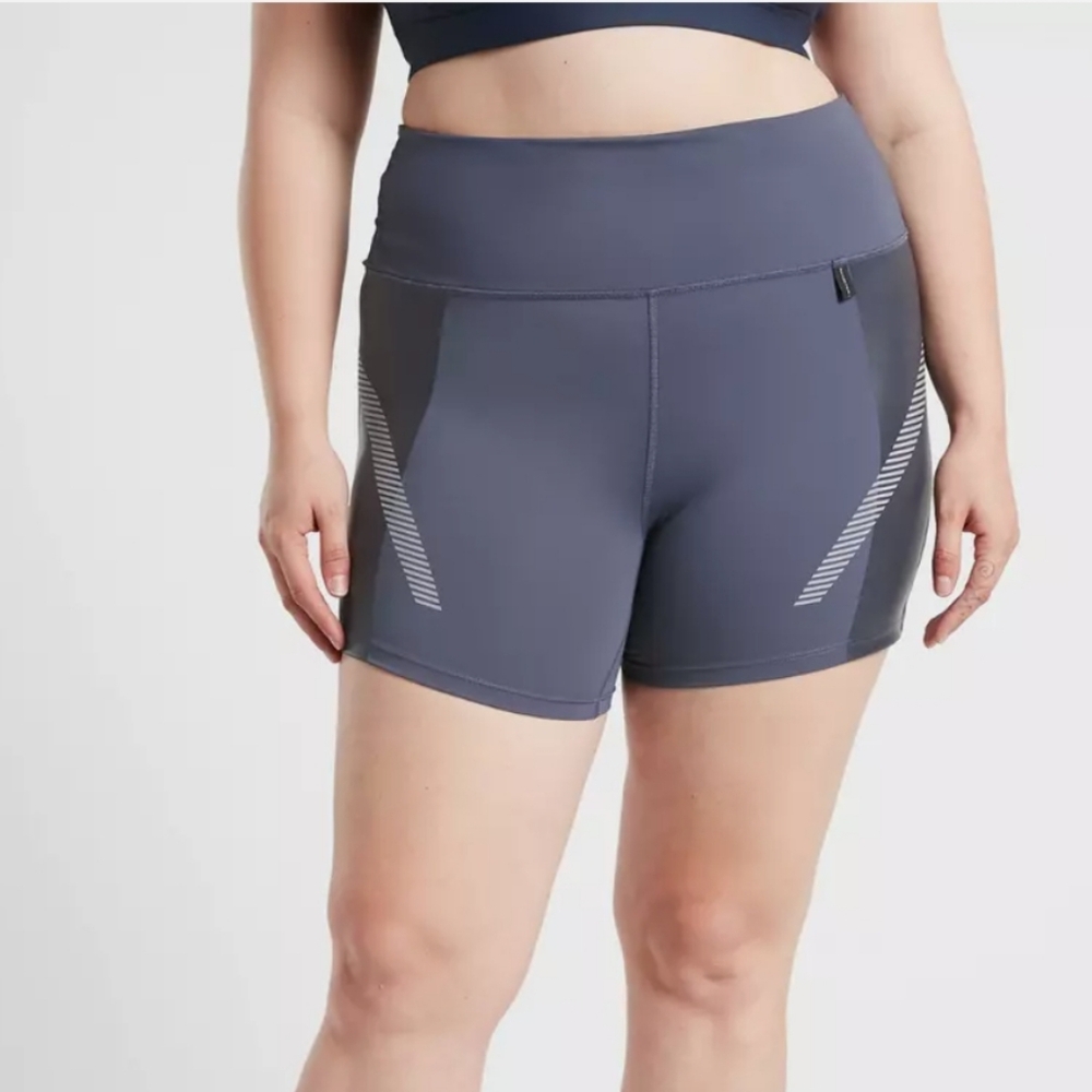 Athleta Legend Shortie 2X NWT